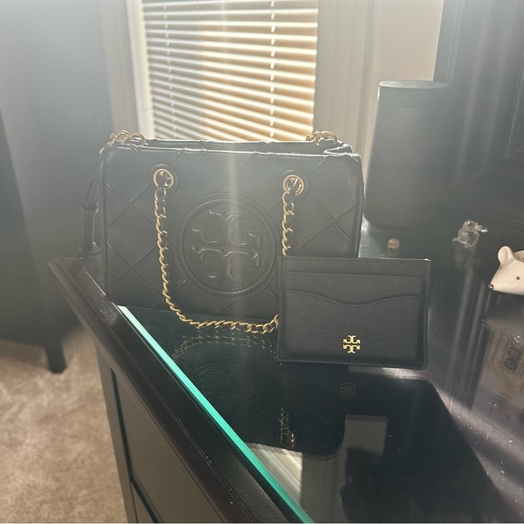Tory Burch wallet and crossbody - Picture 1 of 8